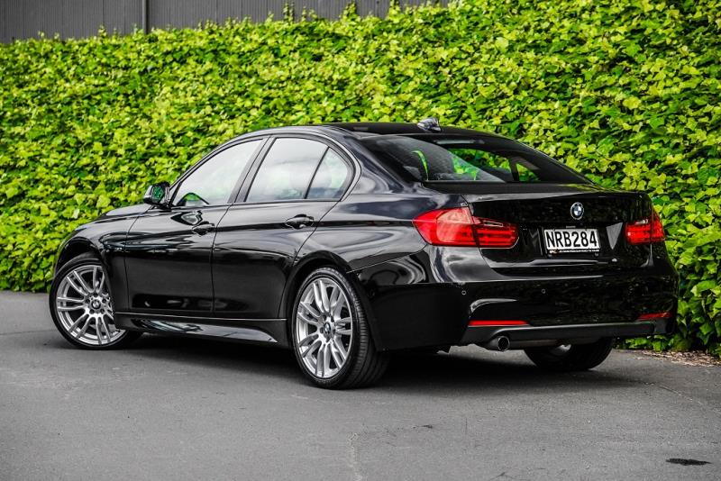 2013 BMW 320i M Sport