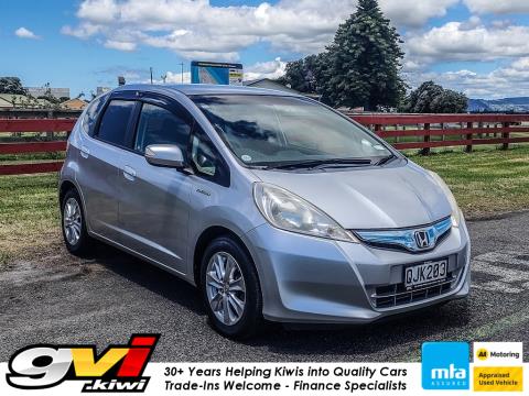 2012 Honda Fit Hybrid / Jazz