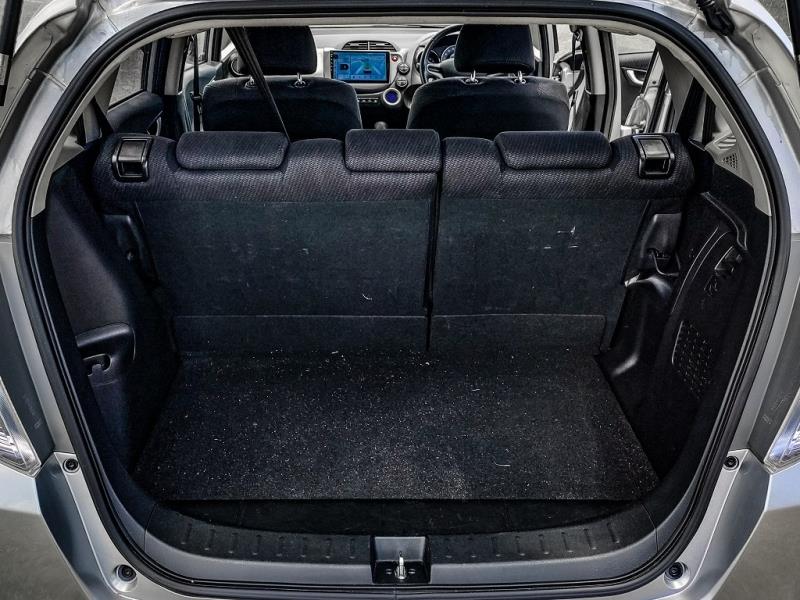 2012 Honda Fit Hybrid / Jazz