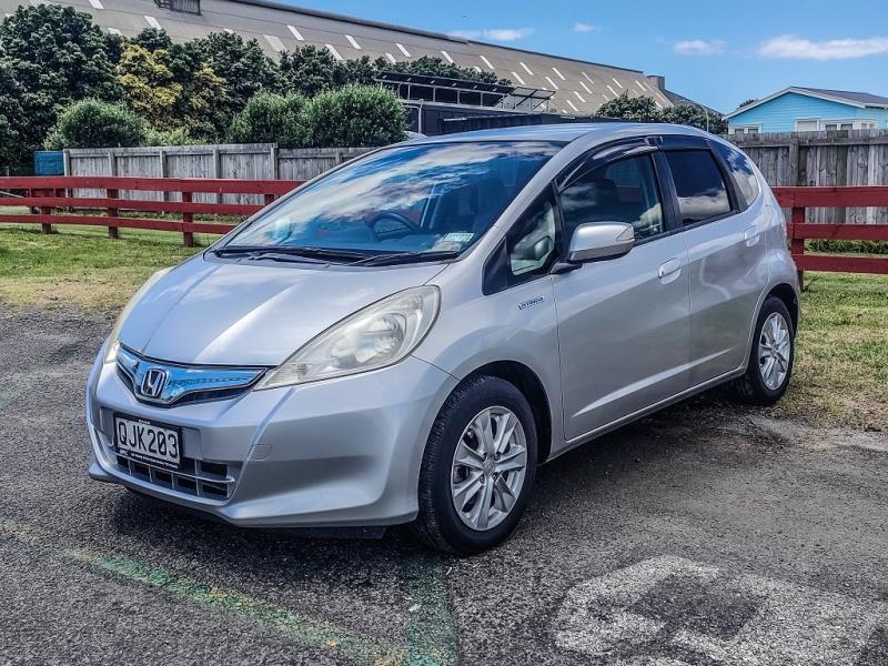 2012 Honda Fit Hybrid / Jazz