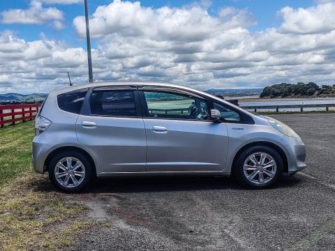 2012 Honda Fit Hybrid / Jazz - Thumbnail