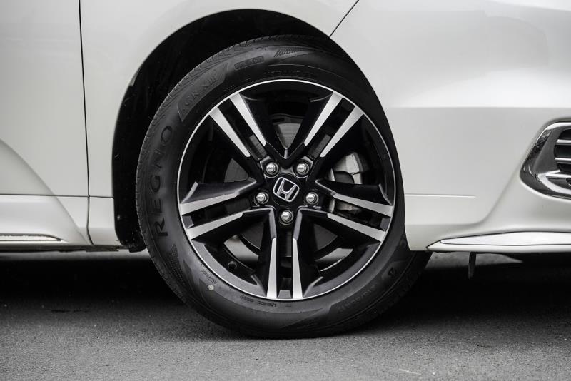 2016 Honda Odyssey Absolute EX