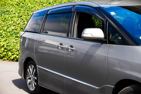 2016 Toyota Estima - Thumbnail