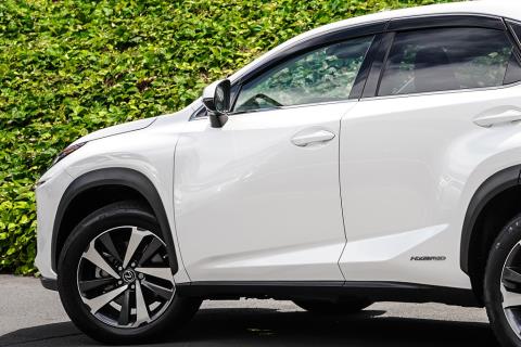 2018 Lexus NX 300h - Thumbnail