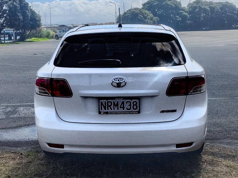 2011 Toyota Avensis Xi Wagon