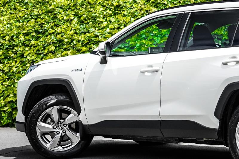 2021 Toyota RAV4 Hybrid E-Four GXL