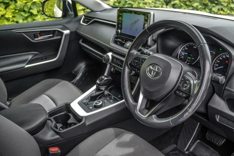 2021 Toyota RAV4 Hybrid E-Four GXL - Thumbnail