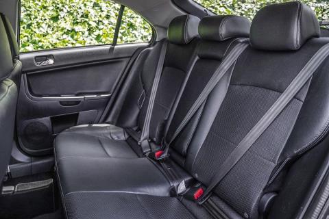 2016 Mitsubishi Lancer Sei / Galant - Thumbnail