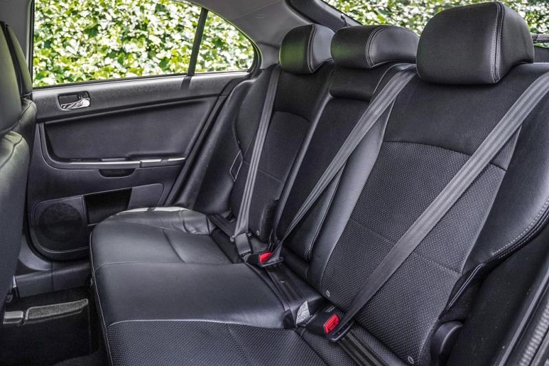 2016 Mitsubishi Lancer Sei / Galant