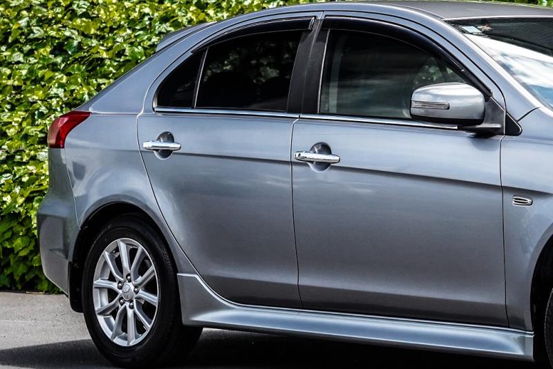 2016 Mitsubishi Lancer Sei / Galant