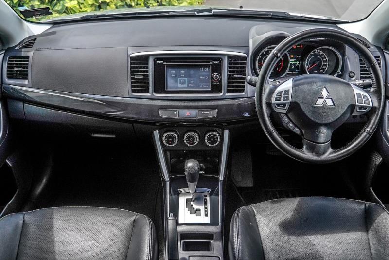 2016 Mitsubishi Lancer Sei / Galant