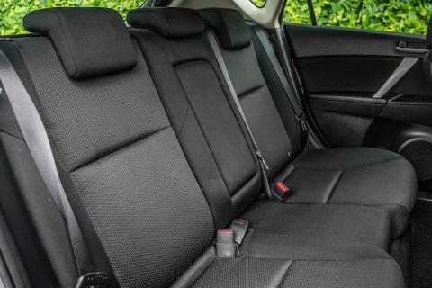 2012 Mazda Axela 20S / 3 Sport - Thumbnail