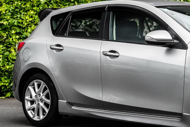 2012 Mazda Axela 20S / 3 Sport