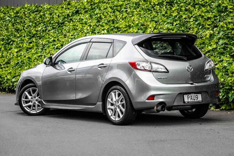 2012 Mazda Axela 20S / 3 Sport