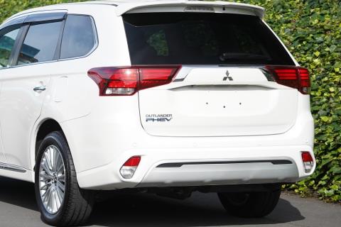 2019 Mitsubishi Outlander PHEV G 4WD - Thumbnail