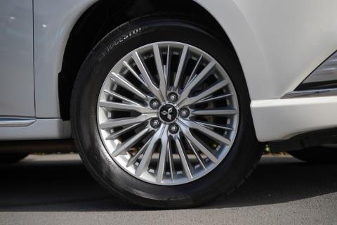 2019 Mitsubishi Outlander PHEV G 4WD - Thumbnail