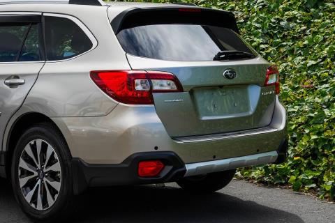 2016 Subaru Outback - Thumbnail
