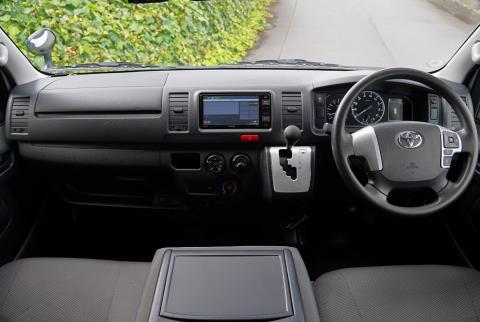 2020 Toyota Hiace ZL 5 Door - Thumbnail