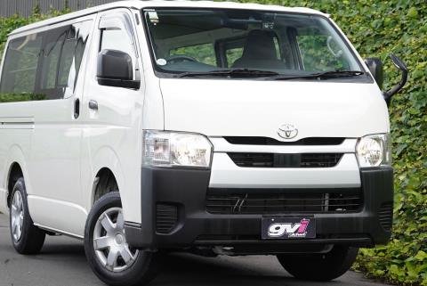 2020 Toyota Hiace ZL 5 Door - Thumbnail