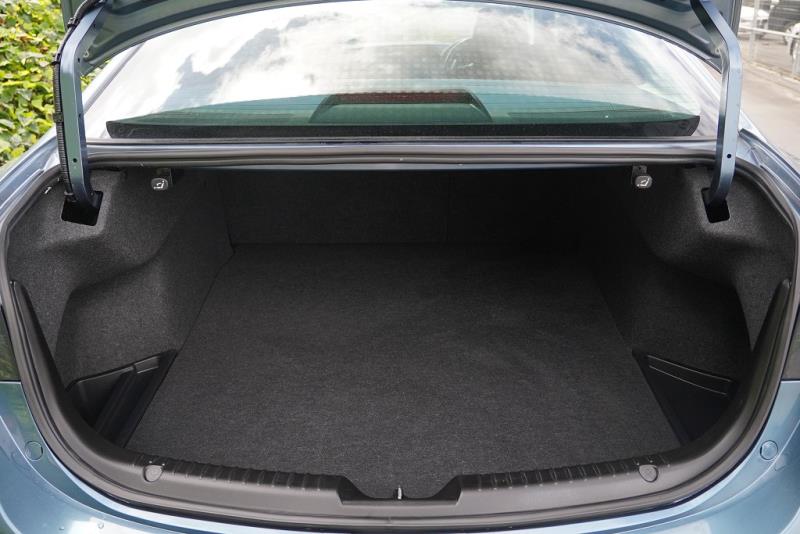 2014 Mazda Atenza 20S / 6 Sport