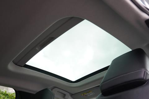 2024 Citroen E-C4 Max 54kWh - Thumbnail