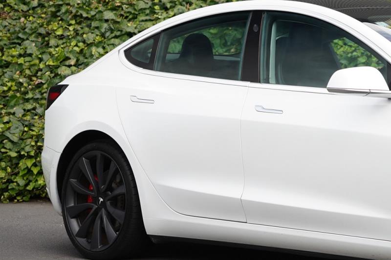 2020 Tesla Model 3 Performance