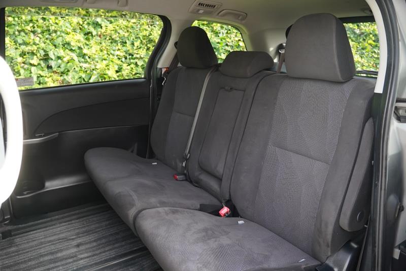 2015 Toyota Estima Aeras 8 Seater