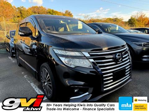 2018 Nissan Elgrand Highway Star - Thumbnail
