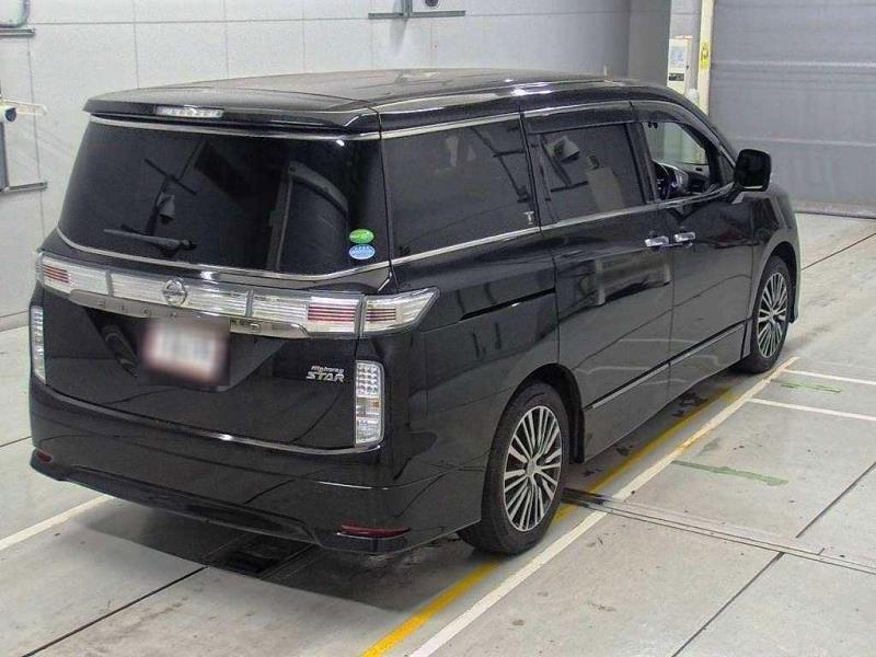 2018 Nissan Elgrand Highway Star