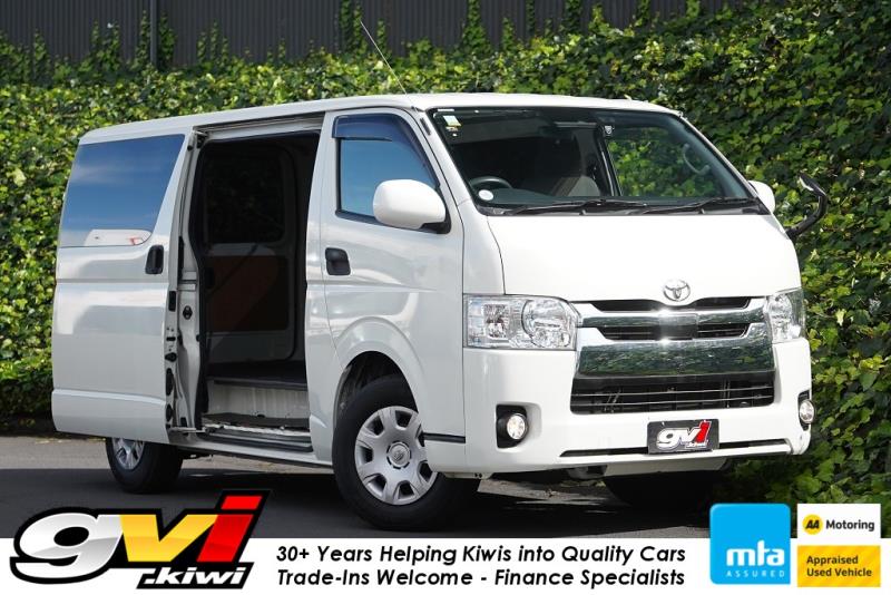 2018 Toyota Hiace GL 5 Door