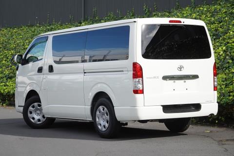 2018 Toyota Hiace GL 5 Door - Thumbnail