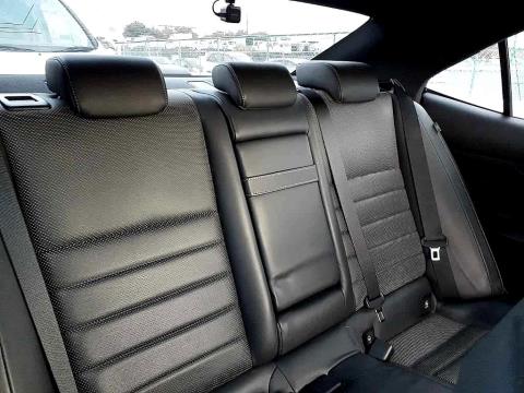 2013 Lexus IS 300h - Thumbnail