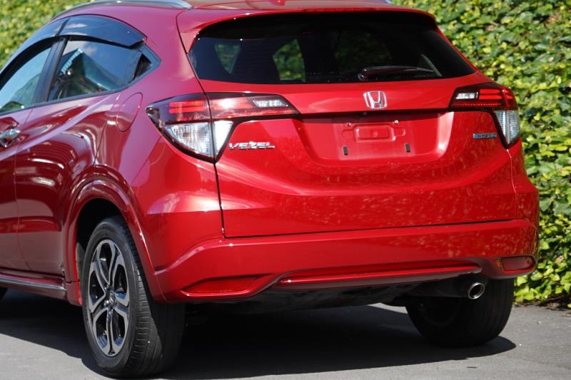 2017 Honda Vezel Z Hybrid / HR-V