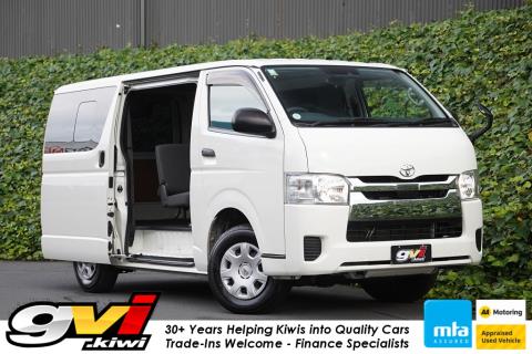 2019 Toyota Hiace GL 5 Door - Thumbnail