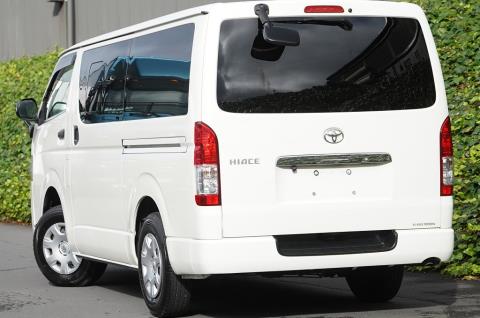 2019 Toyota Hiace GL 5 Door - Thumbnail
