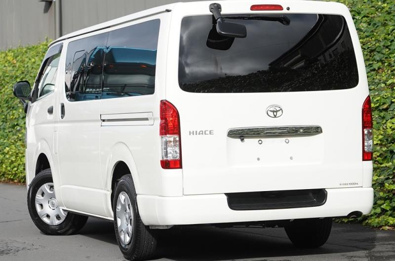 2019 Toyota Hiace GL 5 Door