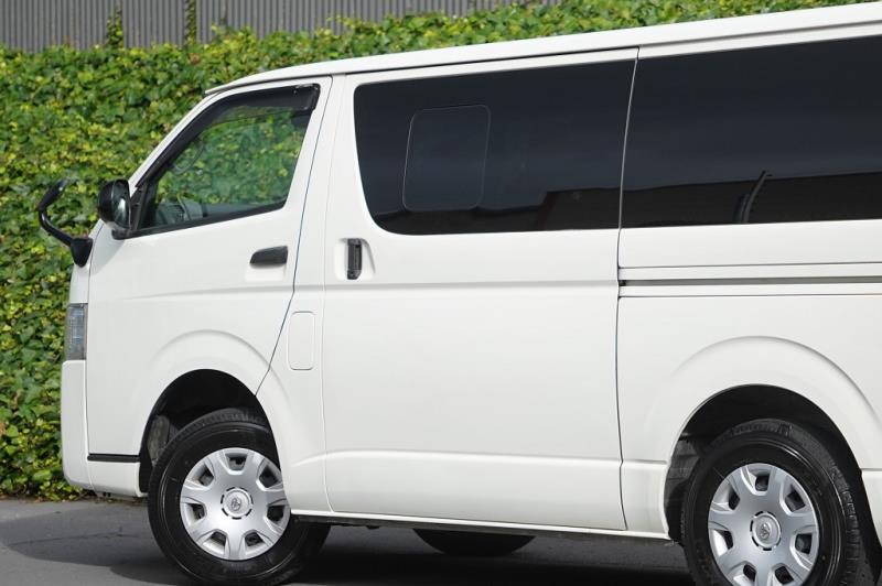2019 Toyota Hiace GL 5 Door