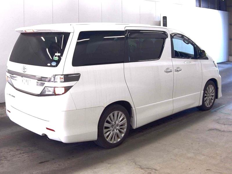 2014 Toyota Vellfire 2.4Z / Alphard