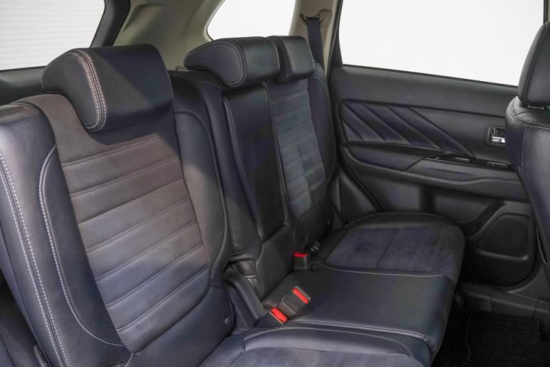 2015 Mitsubishi Outlander PHEV G