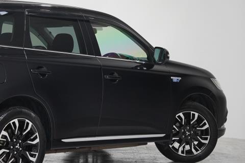2015 Mitsubishi Outlander PHEV G - Thumbnail