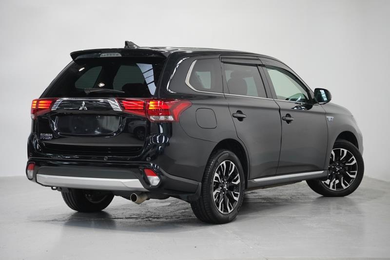 2015 Mitsubishi Outlander PHEV G