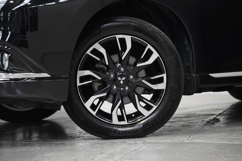 2015 Mitsubishi Outlander PHEV G