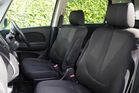 2015 Mazda Biante 20C Skyactive - Thumbnail