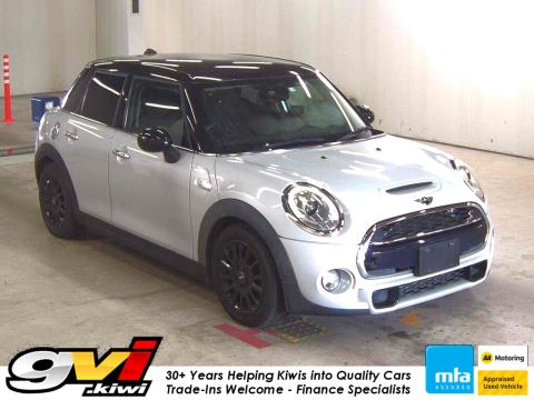 2016 Mini Cooper S - Thumbnail