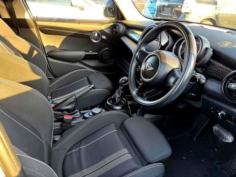 2016 Mini Cooper S - Thumbnail