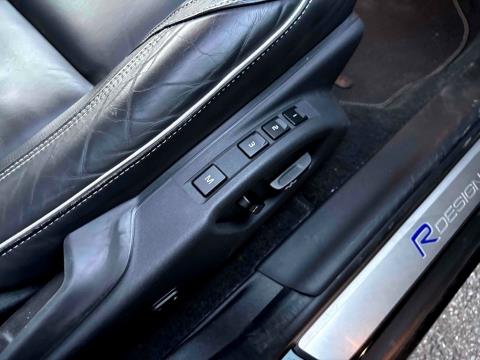 2015 Volvo XC60 T5 R Design - Thumbnail