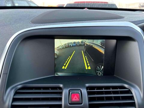 2015 Volvo XC60 T5 R Design - Thumbnail