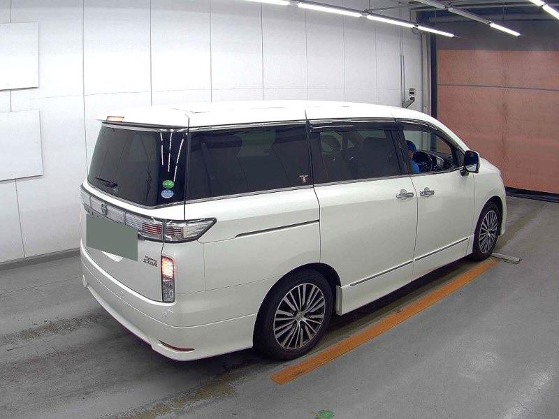 2015 Nissan Elgrand 350 Highway Star