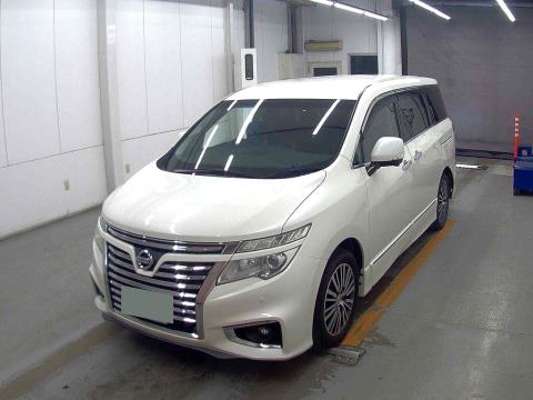 2015 Nissan Elgrand 350 Highway Star - Thumbnail