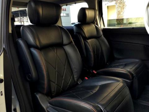 2015 Nissan Elgrand 350 Highway Star - Thumbnail